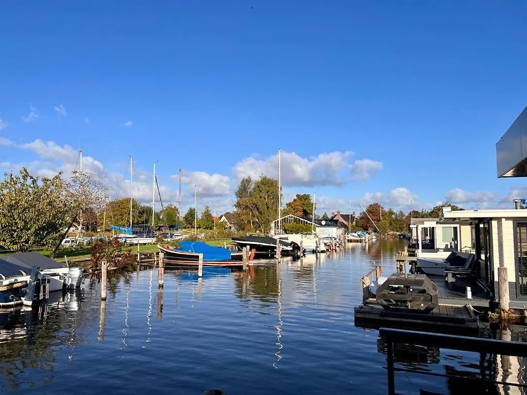 Quiet Waterloft Near Amsterdam And Schiphol Ws11 Hotel Aalsmeer Botel